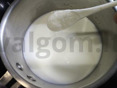 Pieninė perlinių kruopų košė su manų miltais Žingsnis 1