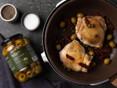 Vištienos šlaunelės su alyvuogėmis ir kaparėliais Žingsnis 2