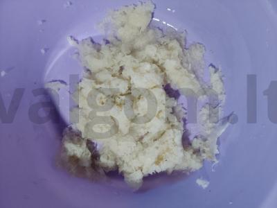 Brusketa su balta ridika Žingsnis 1