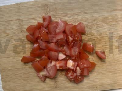 Salotas su alyvuogėmis, krevetėmis ir sūriu Žingsnis 4