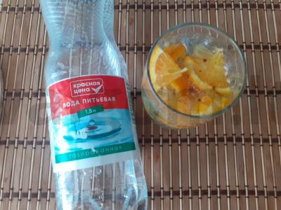 Apelsinų gazuotas vanduo su mėtomis ir cinamonu Žingsnis 4