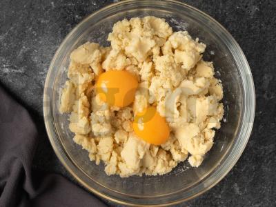 Tortas su avietėmis ir pistacijomis Žingsnis 2