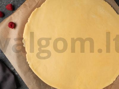 Tortas su avietėmis ir pistacijomis Žingsnis 4