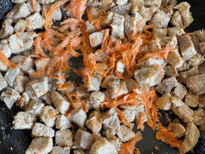 Pomidorų troškinys iš kiaulienos Žingsnis 2