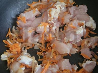 Pekino kopūstas su ryžiais, vištiena ir pomidorų-grietinės padažu Žingsnis 6