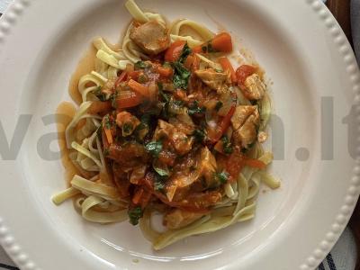 Patingėjęs lagmanas su vištiena pagrindine nuotrauka