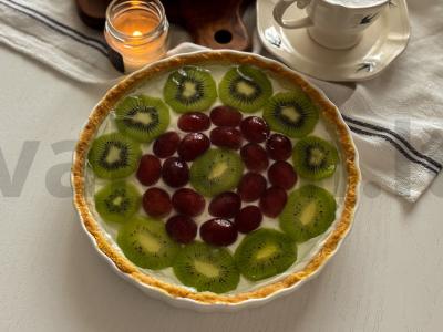 Tortas su vaisiais ir želė pagrindine nuotrauka