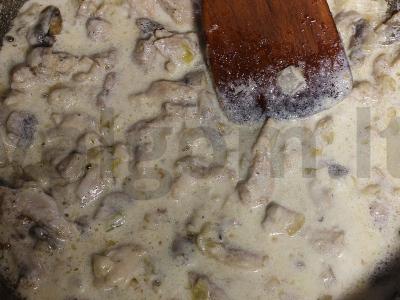 Juliens su vištienos filė, sūriu ir pievagrybiais Žingsnis 9