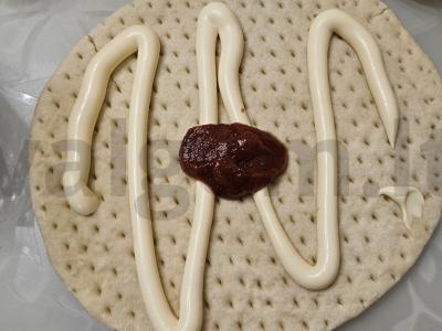 Krištolinė pica su mocarela ir pomidorais Žingsnis 1