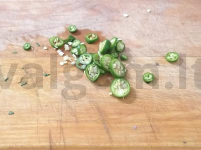 Užkandis iš raudonųjų ir žaliųjų pomidorų Žingsnis 4