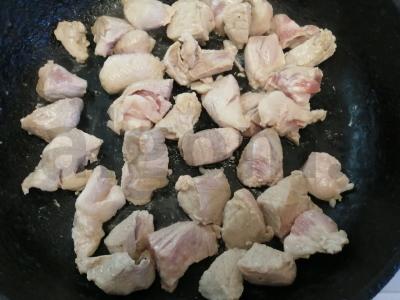 Kiauliena, troškinta sojų padaže Žingsnis 4