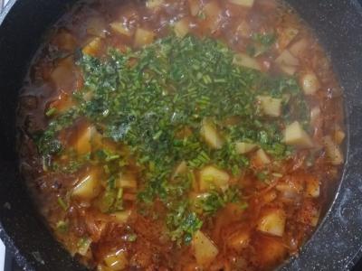 Keptas vištienos filė su bulvėmis ir prieskoniais Žingsnis 9