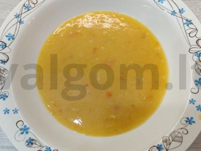 Daržovių kreminė sriuba pietums pagrindine nuotrauka