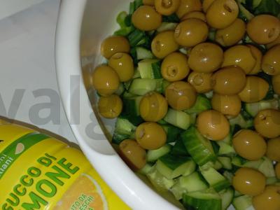 Rusų-italų salotas su agurkais ir alyvuogėmis Žingsnis 4