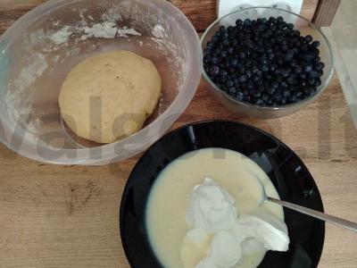 Mėlynių pyragas su grietine Žingsnis 2