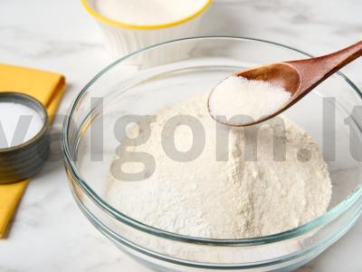 Smėlinis pyragas su varške ir vyšniomis Žingsnis 1