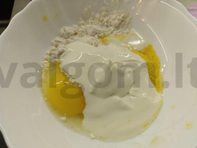 Kepinys su minkštu varškės sūriu ir kukurūzų miltais Žingsnis 3