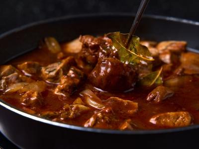 Troškinta kiauliena padaže Žingsnis 7