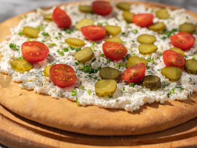 Pica su lašiša ir vyšniniais pomidorais Žingsnis 8