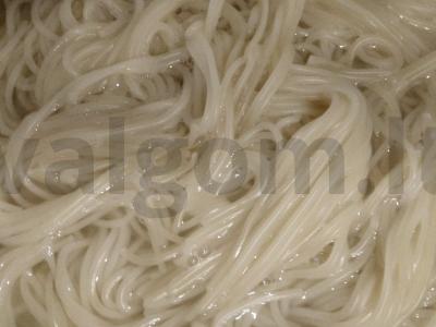 Jūros spageti su jūros dumbliais Žingsnis 1