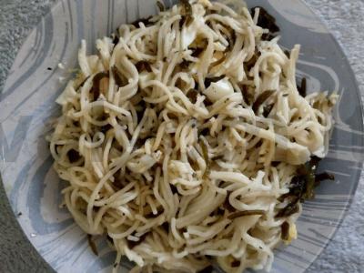 Jūros spageti su jūros dumbliais pagrindine nuotrauka