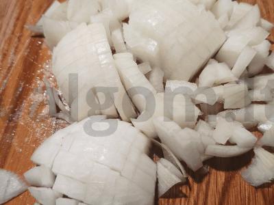 Troškinti baklažanai su sezamu Žingsnis 1