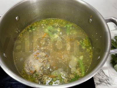 Sotūs brokolių ir kvinojos sriuba Žingsnis 7