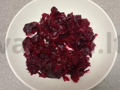 Vinegretas su marinuotais grybais Žingsnis 1