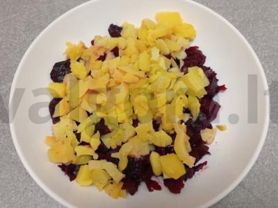 Vinegretas su marinuotais grybais Žingsnis 2