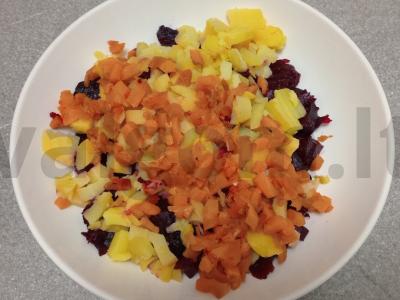 Vinegretas su marinuotais grybais Žingsnis 3