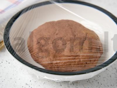 Šokoladiniai virtinukai su varške ir vyšniomis Žingsnis 2