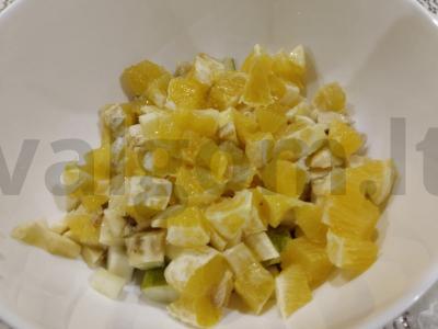 Originalus salotas su kriauše, apelsinu ir mocarela Žingsnis 3