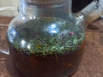 Arbata su mėtomis ir rožių pumpurais Žingsnis 4