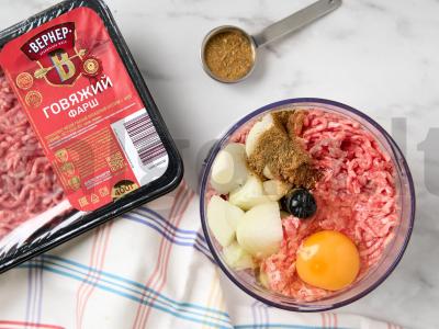 Mėsos kepinys su kiaušiniu Žingsnis 2