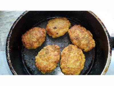 Menkių faršo kotletai pietums Žingsnis 6