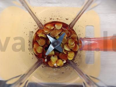 Obuolių-bananų smoothie su dribsniais Žingsnis 2