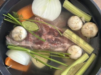 Sūrio grietinėlės sriuba su pievagrybiais Žingsnis 2