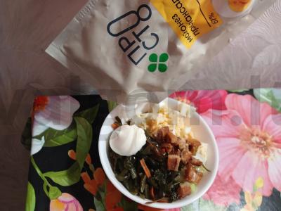 Jūros dumblių salotos su agurku ir rūkytu unguriu Žingsnis 3