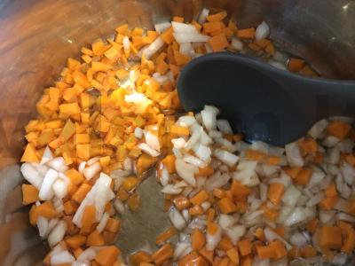 Grikių sriuba su rūkytomis virtomis šoninėmis Žingsnis 2