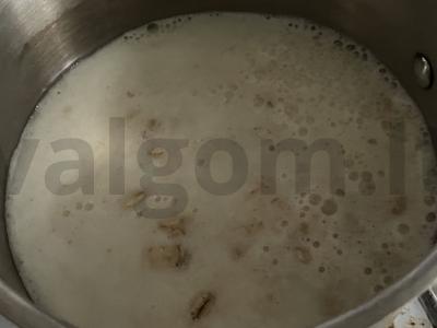 Avižinė košė su pienu ir džiovintais vaisiais Žingsnis 3