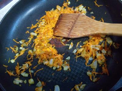 Mėsos sultinys su jautiena ir morkomis Žingsnis 4