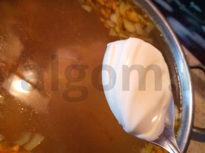 Mėsos sultinys su jautiena ir morkomis Žingsnis 5