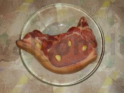 Kiaulienos šonkaulis juodajame jūre Žingsnis 1