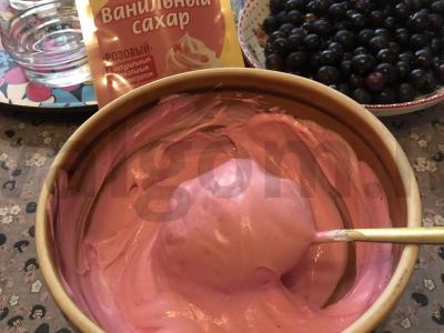 Uogų pyragas stiklinėje Žingsnis 3