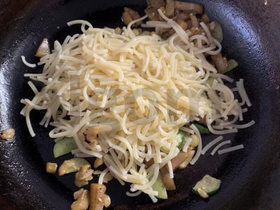 Makaronai su daržovėmis vakarienei Žingsnis 5