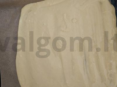 Biskvitinis tortas su saldainiais „Trufelis“ Žingsnis 6