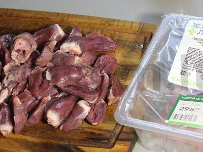 Kalakutų širdelės su pievagrybiais ir ryžiais grietinėlės padaže Žingsnis 4