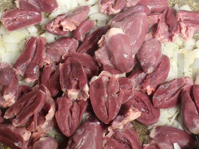 Kalakutų širdelės su pievagrybiais ir ryžiais grietinėlės padaže Žingsnis 5