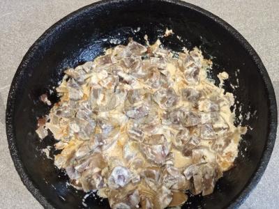 Jautienos inkstas grietinėje su ryžių garnyru Žingsnis 6