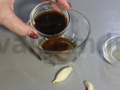 Kepti spring roll'ai su krabų lazdelėmis ir krevetėmis Žingsnis 7